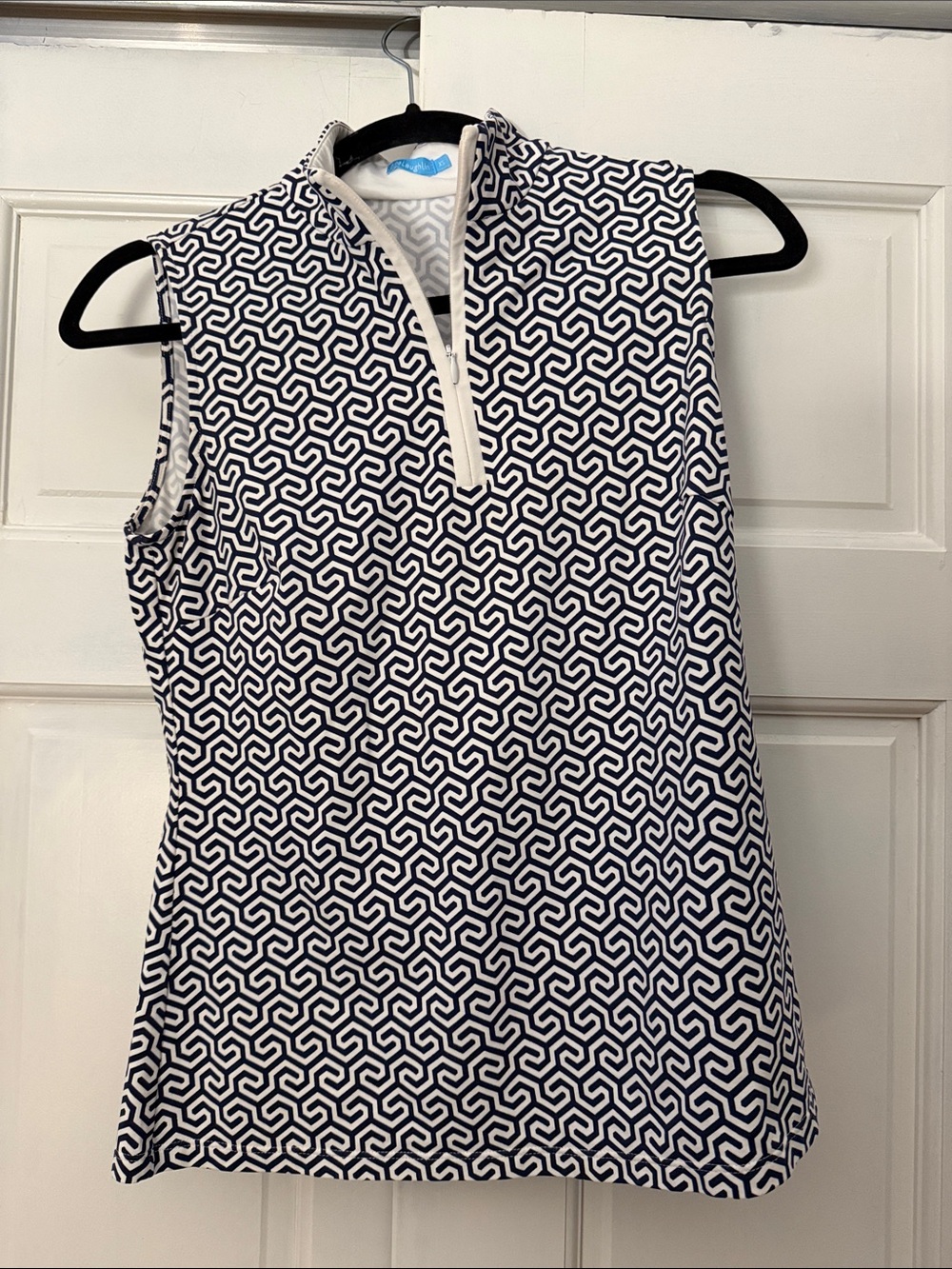 J. McLaughlin Navy & White Geometric Sleeveless Top